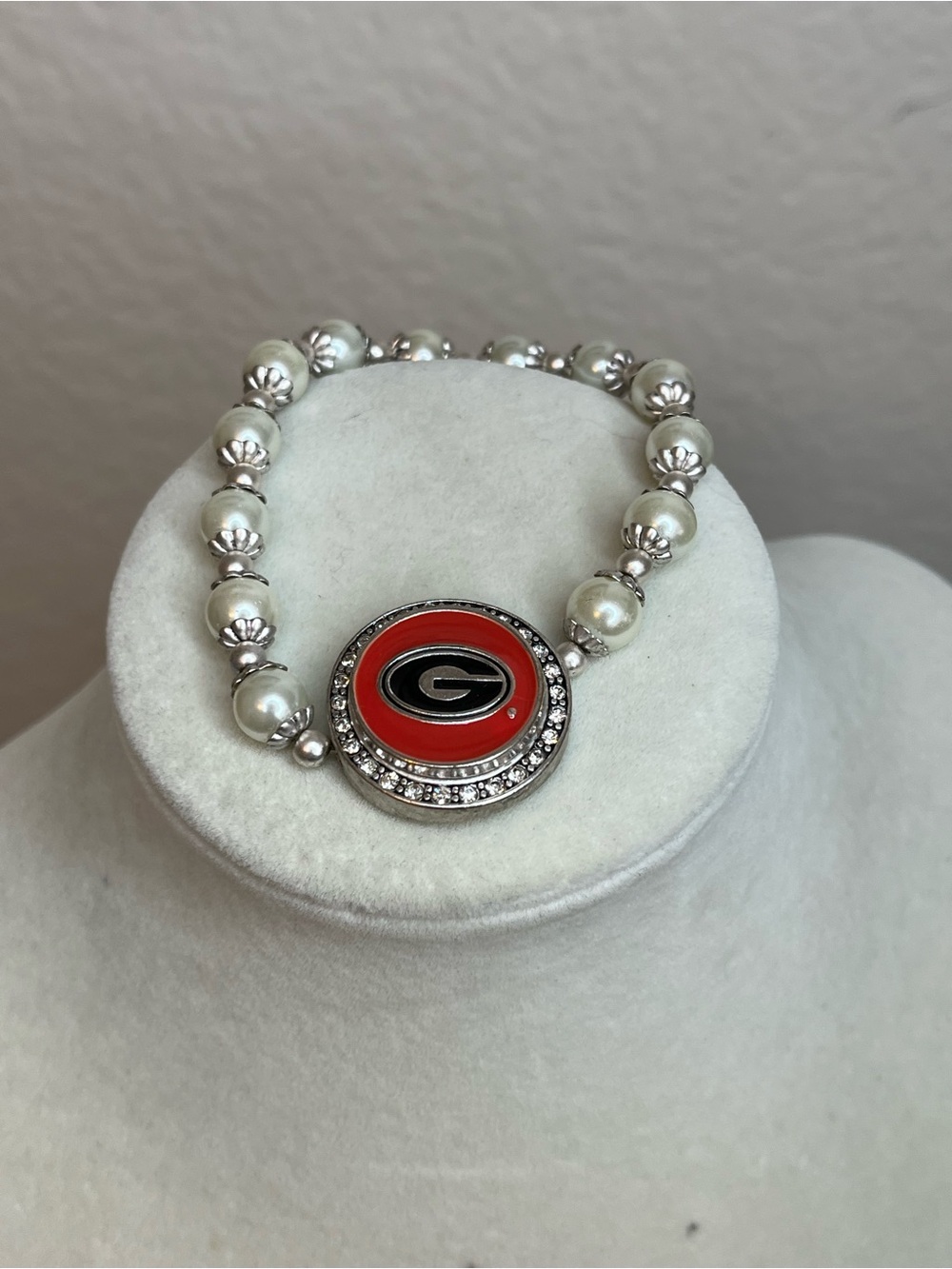 Georgia Bulldogs Silver Tone Rhinestone Interchangeable Charm Stretch Bracelet